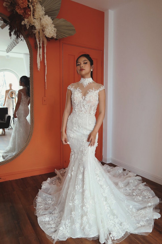 knee length dresses for ladies Halter Neck Mermaid Wedding Dress Backless Lace Wedding Gown with Sweet Train AWD1837 main image 1