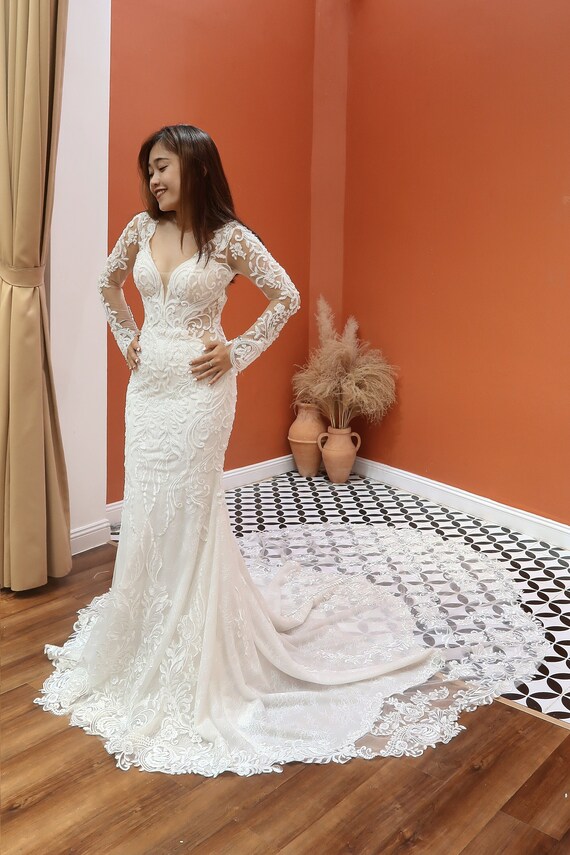 chinese dress ladies Designer White Lace Keyhole Back Mermaid Crepe Fall Wedding Dress main image 0