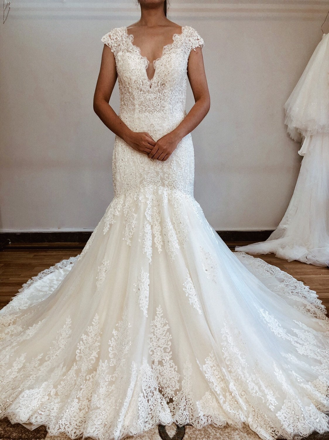 Dramatic mermaid wedding dress/ Lace appliqués/ Long train Etsy