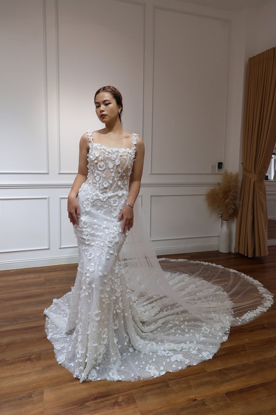 Fit & Flare Basque Waist Wedding Dress for Glamorous Bride, Square Neck, Scoop Back, Corset Bodice, Sparkle 3D Floral Lace | VERA Fit & Flare Basque Waist Wedding Dress for Glamorous Bride, Square Neck, Scoop Back, Corset Bodice, Sparkle 3D Floral Lace | VERA