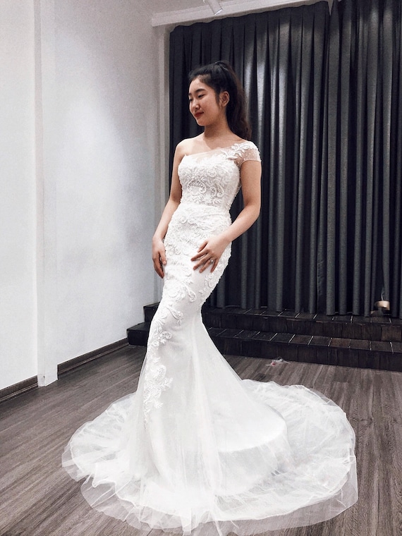 One Shoulder Mermaid Wedding Dress Vintage Lace Bridal Gown Etsy