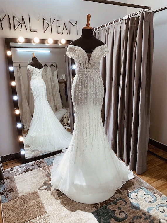 Off the Shoulder Mermaid Wedding Dress 