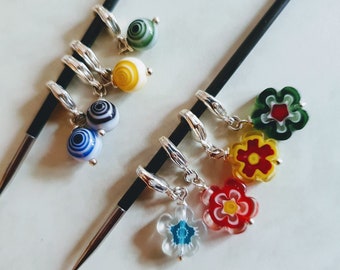 Charms, Maschenmarkierer,  4 Stück mit Karabiner, stricken, knitting, häkeln, crochet, stitch markers, Glasperlen