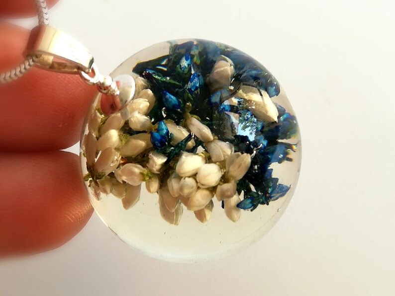 composition in resin sphere from resin Dichromatic heather in sphere from resin