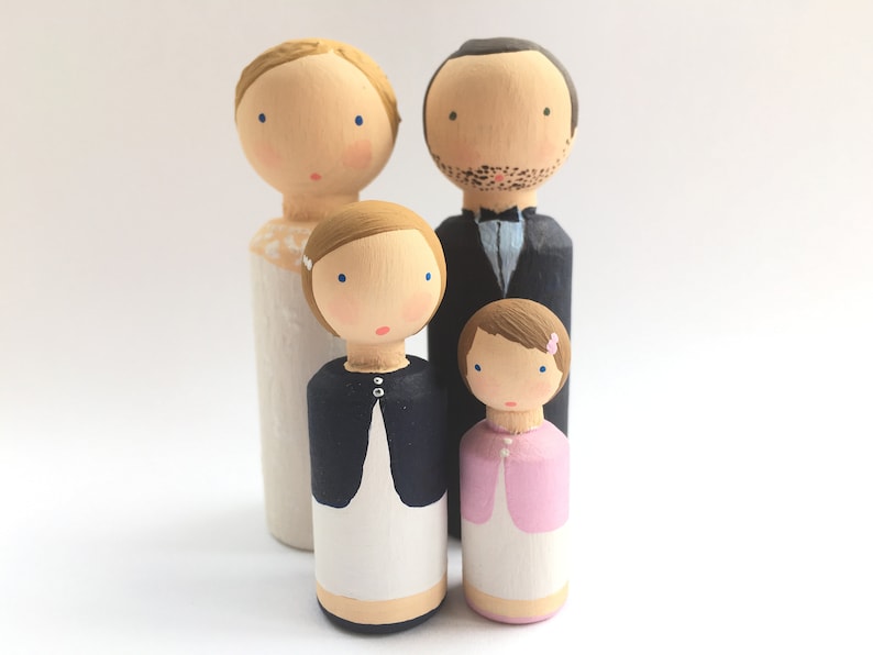 Family portrait Wooden doll image 1