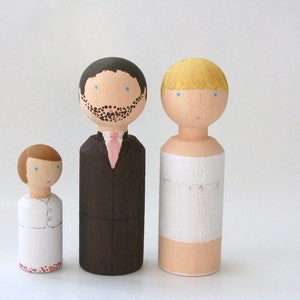 Doll family to take awayWedding image 4