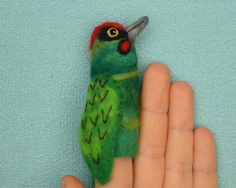 finger puppet woodpecker