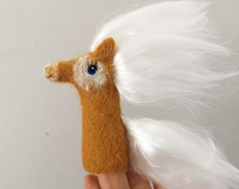 Fingerpuppe Haflinger Pony