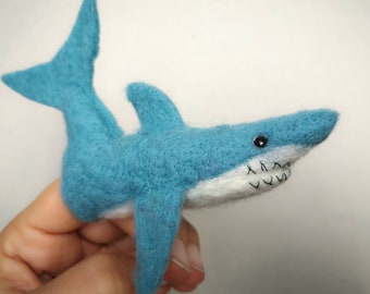 finger puppet shark