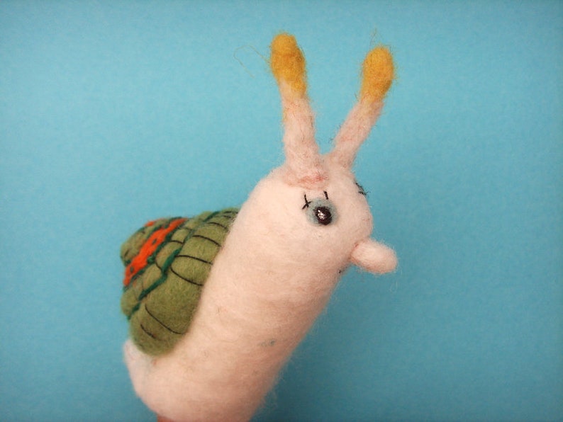 finger puppet snail image 4