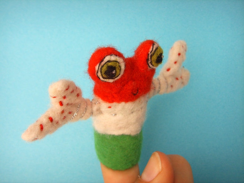 finger puppet italian crab image 2