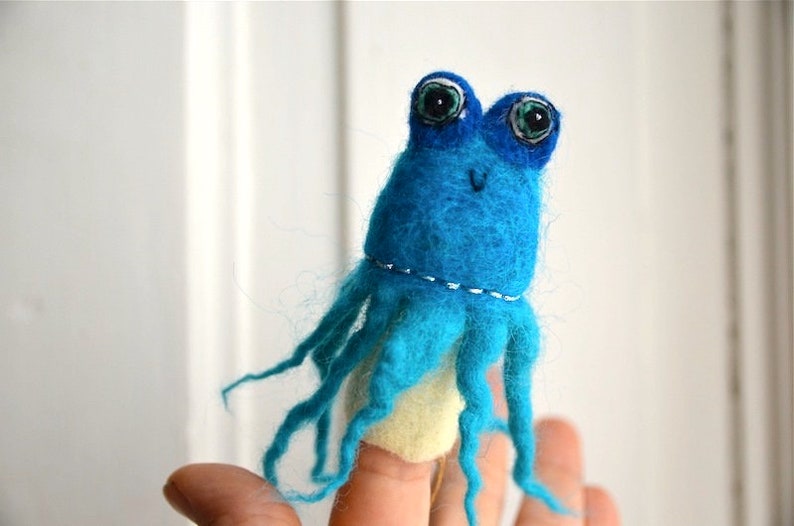 Fingerpuppe blauer Oktopus Bild 3