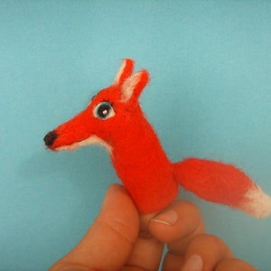 finger puppet fox image 2