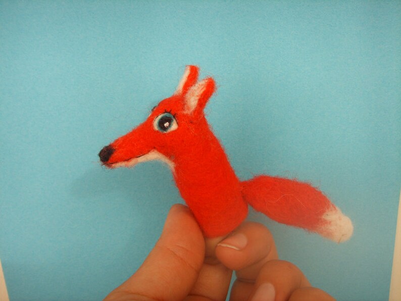 finger puppet fox image 2
