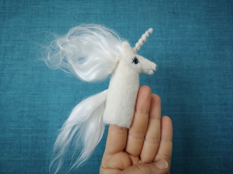 Fingerpuppe Einhorn Bild 1