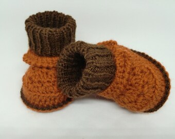 Baby booties crochet / knitted brown