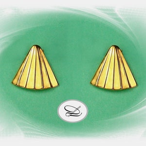 gold-plated ear clip