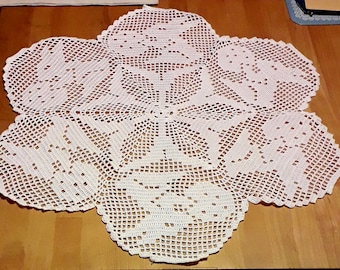 Crochet blanket, white with Easter bunny