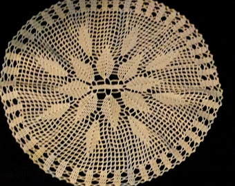 Crochet doilies, ecru, oval