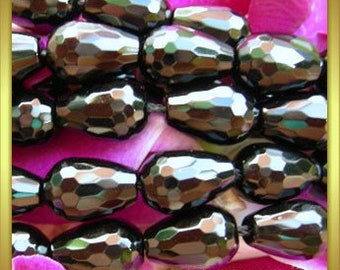 Onyx véritables-Fil de 33 perles-Briolettes facetées