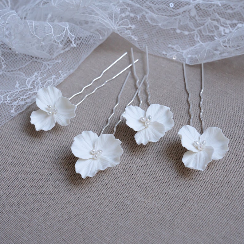 Bridal hair accessories with flowers hairpin set wedding bridal headpiece hair arrangement minimalist bridal hairpin made in Germany image 7