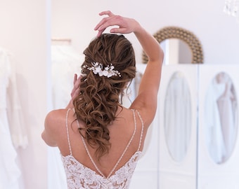HYDRANGEAS BRIDE HAIR JEWELRY Flower Comb with Freshwater Beads Bridal Veil Hair Arrangement Wedding Headdress Hair Accessories Bridal Headcomb