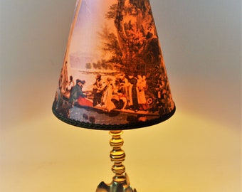 Small vintage table lamp made of brass with an extraordinary shade