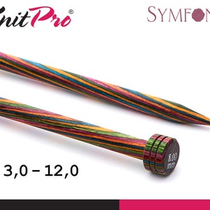 Könnte beinhalten: Ein Paar Knit Pro Symfonie interchangeable Stricknadeln mit einer bunten Holzoptik. Die Nadeln sind 3,0 - 12,0 mm groß. Die Nadelspitzen sind spitz und die Nadelenden haben eine glatte Oberfläche.