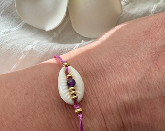 Shell bracelet adjustable with gemstone of your choice