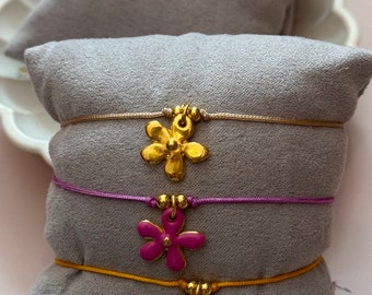 Dainty flower bracelet Flower Power friendship bracelet adjustable many colors