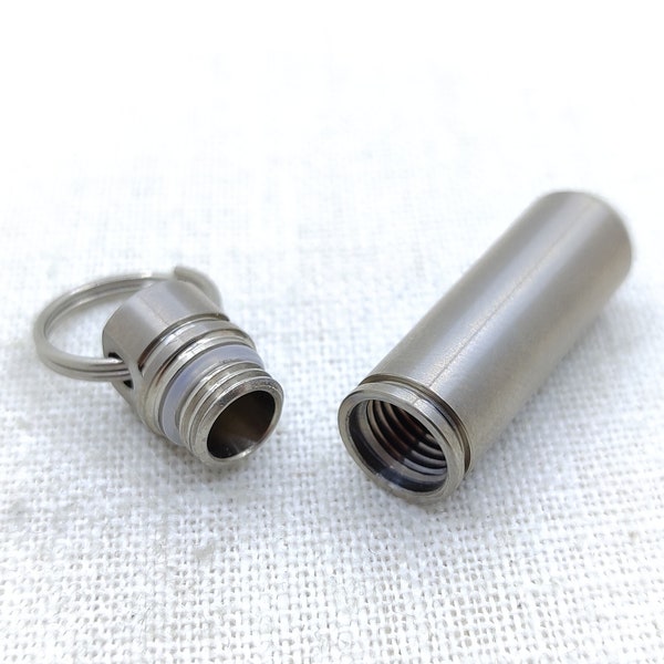 Titanium Capsule Keychain - A Multifunctional EDC Accessory with Pill Storage or Ashes Urn Pendant -  Practical Bottle Locket Keychain