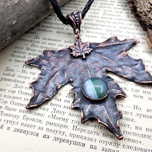 Maple leaf necklace, Metal leaf pendant,Agate jewelry,Metal leaf jewelry,Maple leaf jewelry,Copper leaf pendant,Maple jewelry,Nature Jewelry