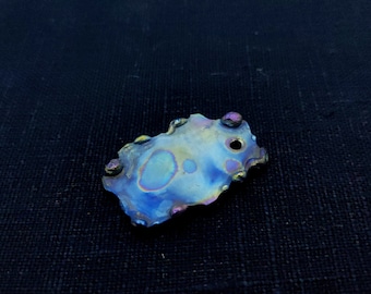 colgante de titanio arco iris, joyería ligera de titanio, colgante de lingote de titanio arco iris, joyería hipoalergénica, collar brutalista de titanio