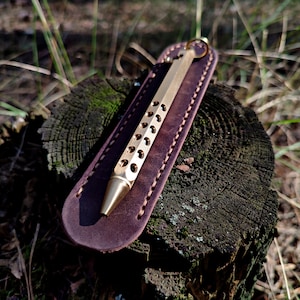 Signature Brass Pen with Bolt Action Mechanism and Leather Case: A Timeless Writing Companion and Elegant Metal Pen