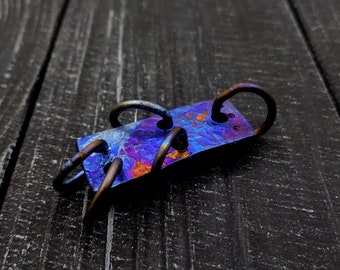 Colgante rectángulo de titanio arco iris con cinco anillos de titanio, Joyería de titanio, Colgante de titanio, Colgante hipoalergénico, Titanio forjado