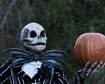 Hand-sculpted Pumpkin King Mask – Dark Fantasy Halloween Icon Replica (Limited Pre-Order)