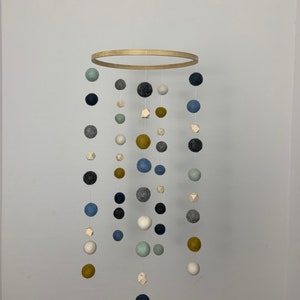 Mobile Baby, nursery decor, baby mobile, children&#39;s room, felt, felt mobile, mobile, wooden beads, baby, gift, birth, baby shower, felt balls