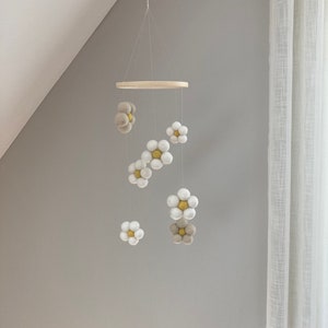 Mobilny Baby Babymobile Mobilne łóżeczko dla dziecka Mobilny Baby Mobile Boho Mobile Kwiaty Mobilny pokój dziecięcy Prezent na Boże Narodzenie Prezent na Boże Narodzenie