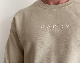 DADDY MOMMY sweater, personalized with year, beige/sand, unisex