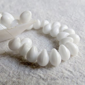7mm Czech Glass Beads 50 or 200pcs Opaque White Teardrop Beads for Jewelry Making
