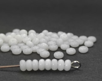Perline di vetro ceco da 4 mm Rondelle 120 pezzi o 600 pezzi Perline distanziatrici in vetro bianco