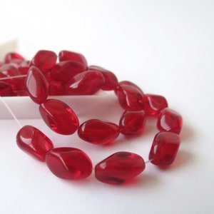 20 or 100 pcs 11mm Garnet Red Twisted Oval Czech Glass Beads for Jewelry Making