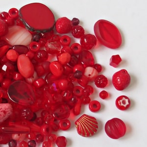 40 gr (about 1 1/5 oz) Glass Bead Mix, Bright Red, Czech Glass