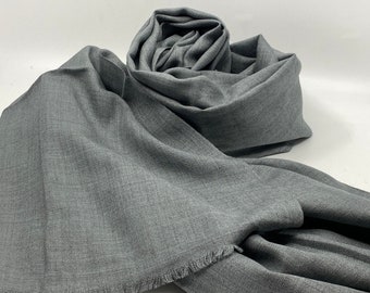 High-quality cashmere scarf in 2 colors!