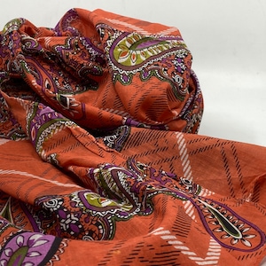 Summer-fresh cotton scarf