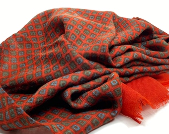 Fine cashmere scarf with print!