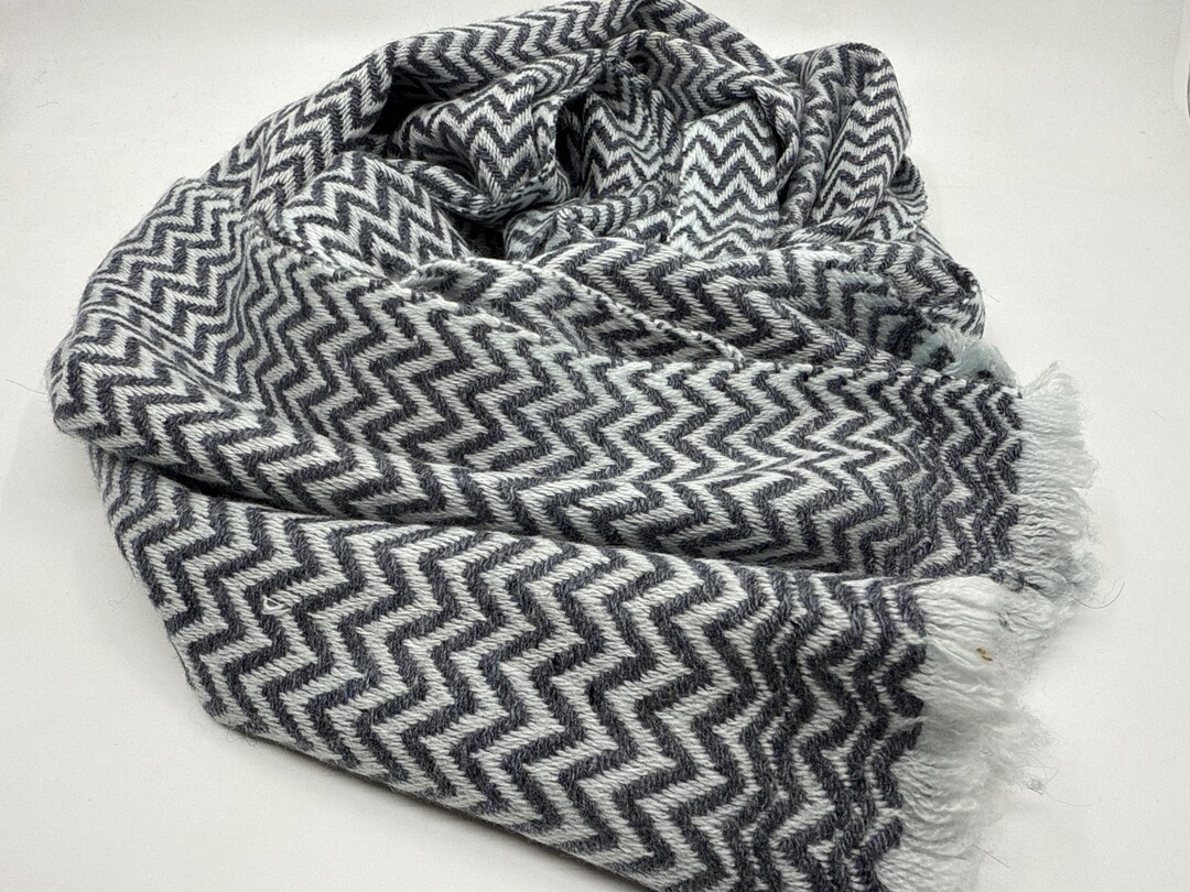 Cozy, Small Cashmere Scarf - Etsy
