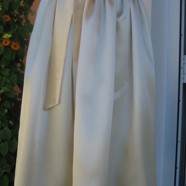 Dirndlschürze creme Satin