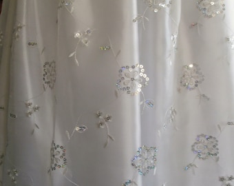 Delantal tirolés organza blanco