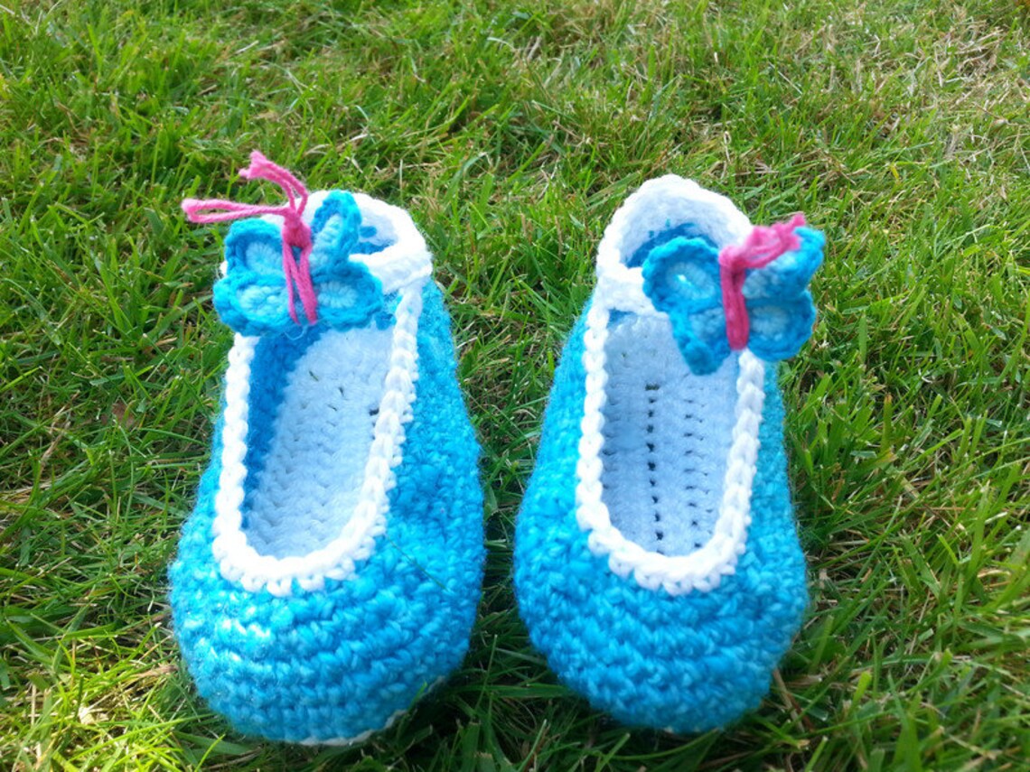 turquoise baby shoes